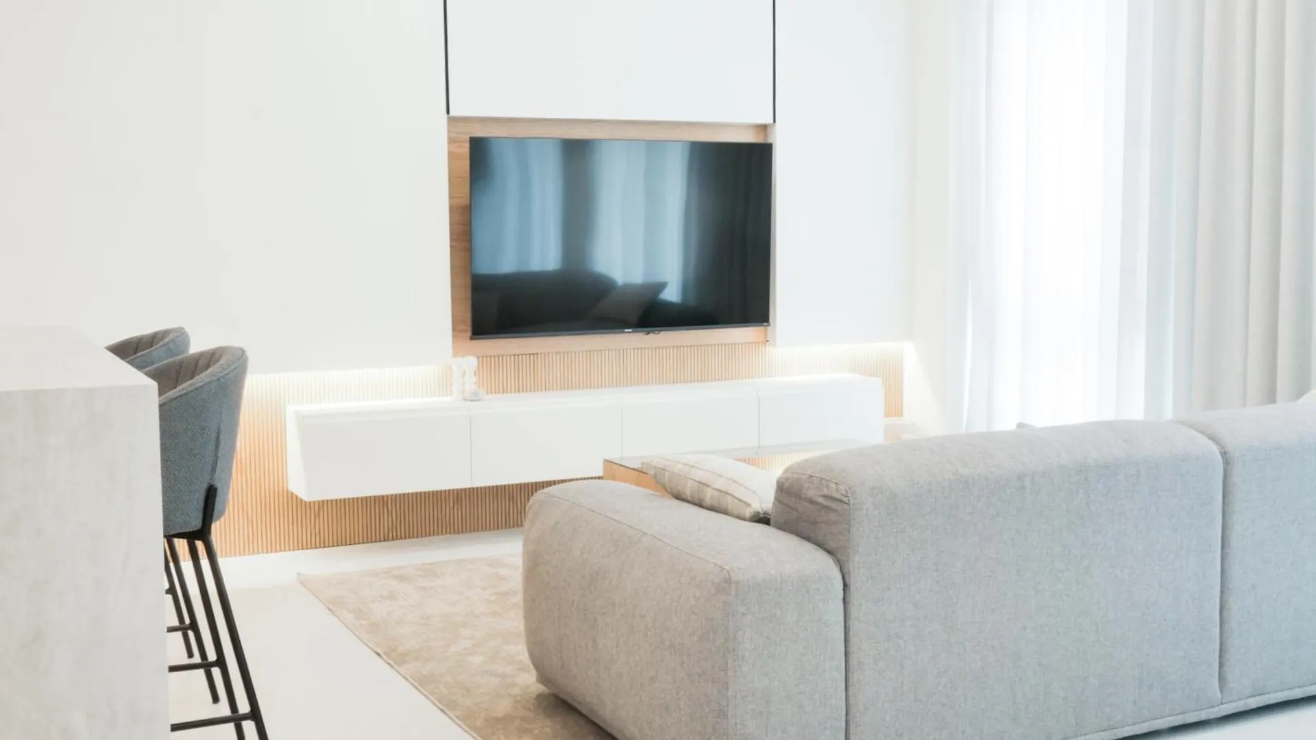 Ovis Luxury Seaside Apartment Vlore