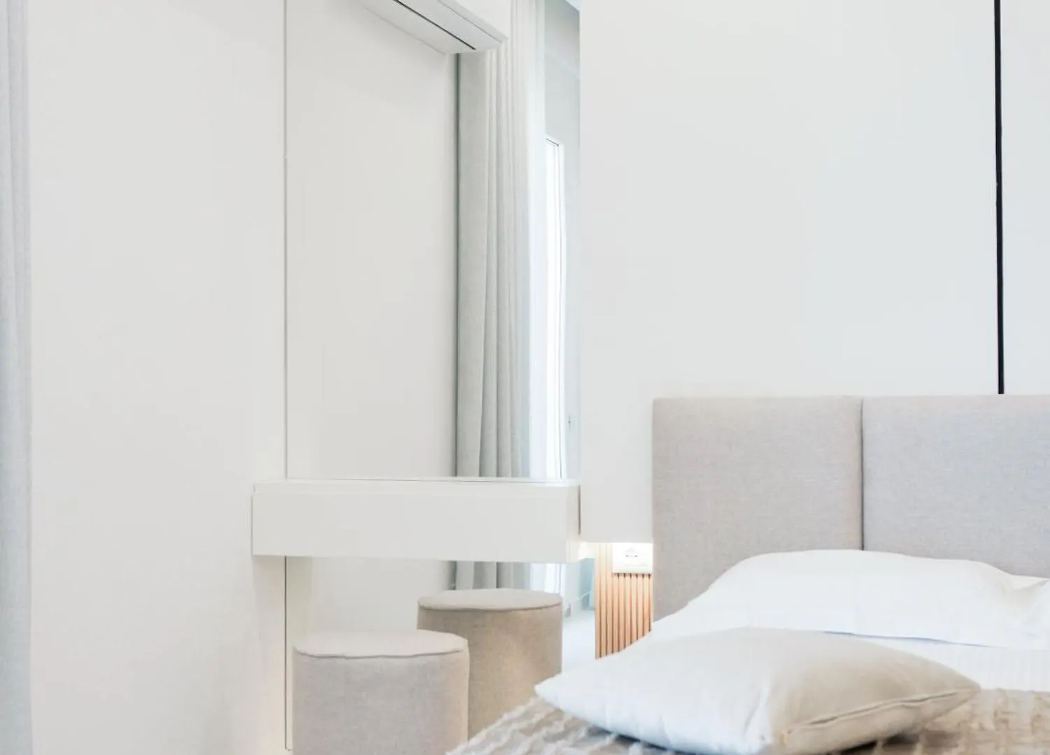 Ovis Luxury Seaside Apartment Vlore