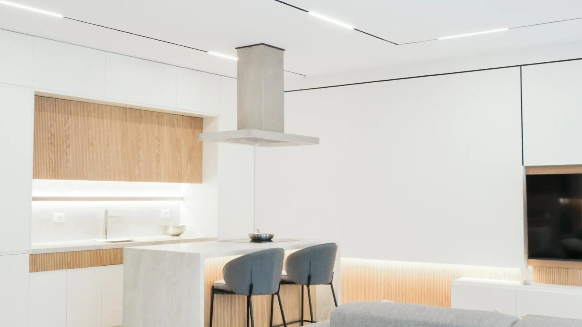 Ovis Luxury Seaside Apartment Vlore